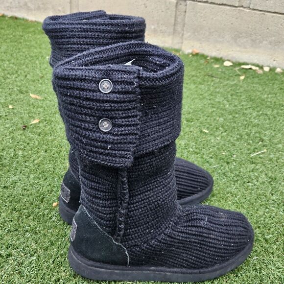 UGG Australia Classic Cardy Knit Boot Womens Size 8 Wool Black Buttons Fold Over - Picture 1 of 14